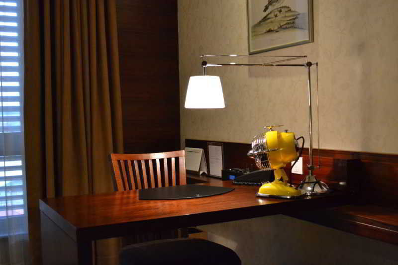 Fondney Hotel Shanghai Necc Hongqiao Airport T2 Екстер'єр фото