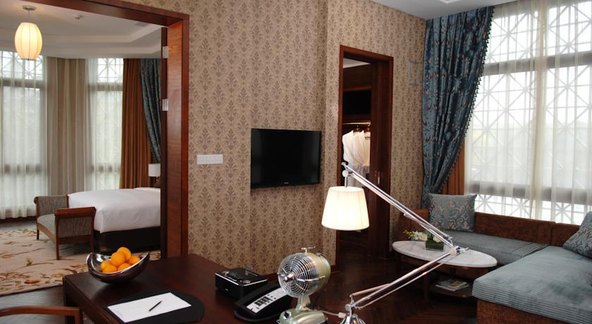 Fondney Hotel Shanghai Necc Hongqiao Airport T2 Екстер'єр фото